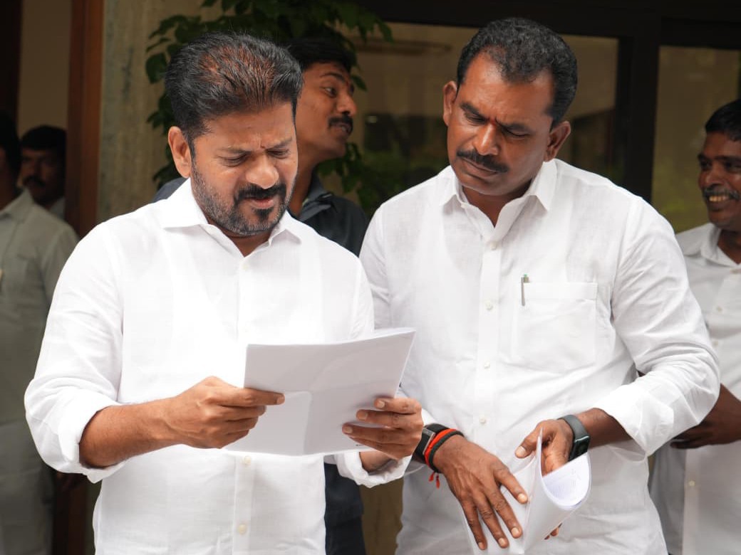 విద్యాసంస్థలకు సొంత భవనాలు: ఎమ్మెల్యే