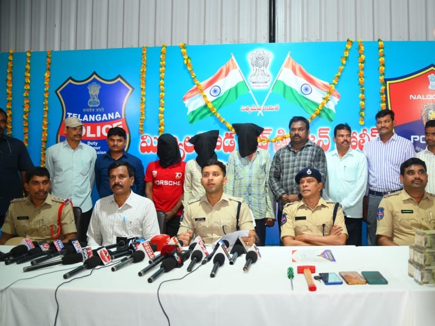 ముగ్గురు అంతర్రాష్ట్ర దొంగలు అరెస్ట్