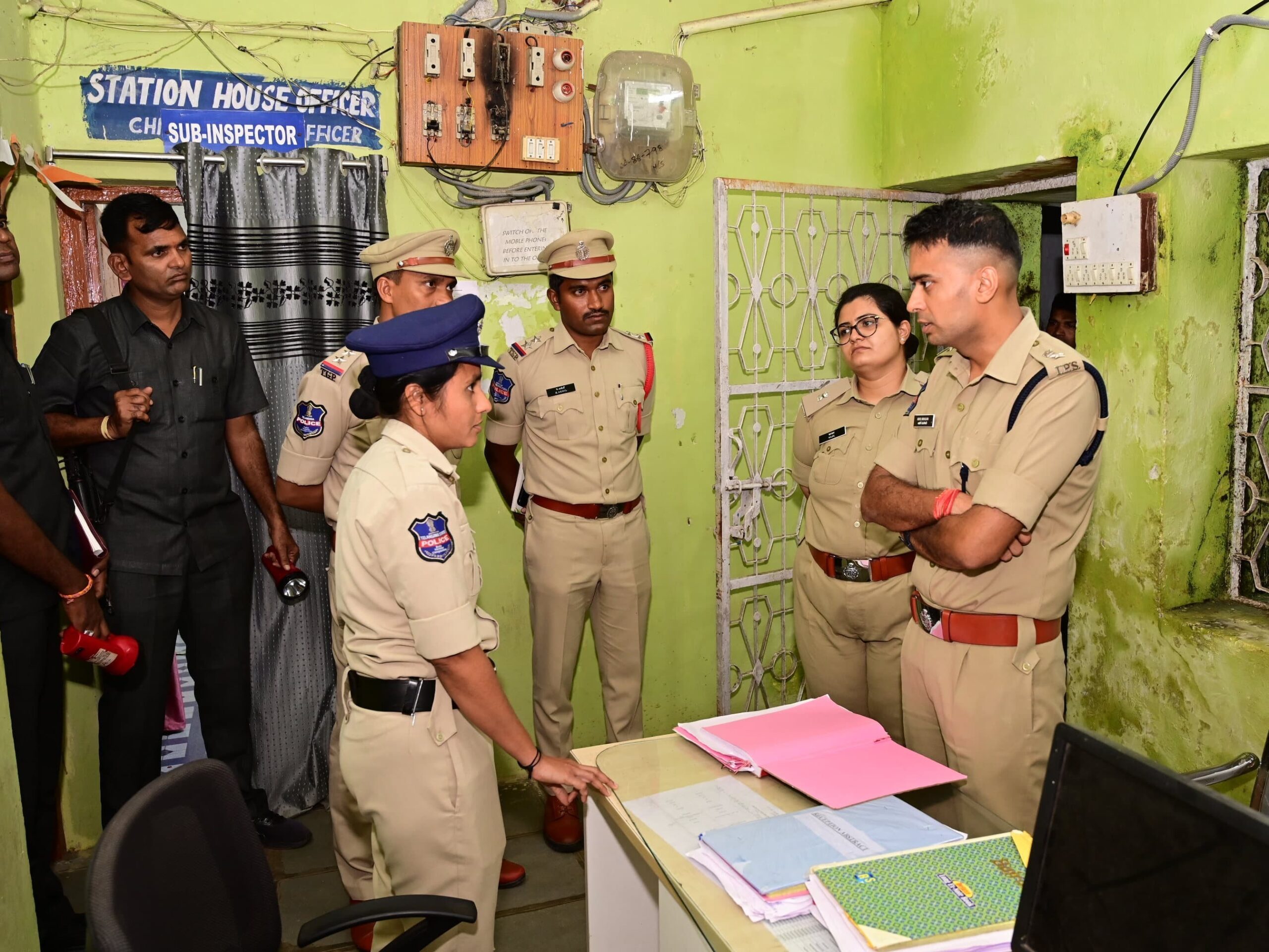 జిల్లాను గంజాయి రహిత జిల్లాగా మార్చాలి: ఎస్పీ