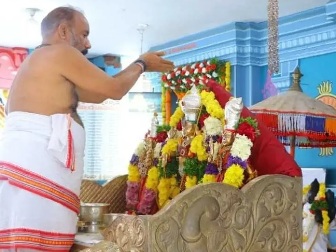 ‘శ్రీవెంకటేశ్వర స్వామి దేవాలయంలో శ్రీవారి బ్రహ్మోత్సవాలు’