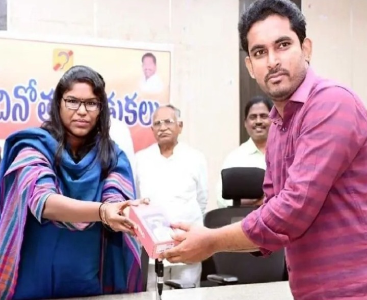 కలెక్టర్ కార్యాలయంలో బధిరుల సాంకేతిక భాషా దినోత్సవం