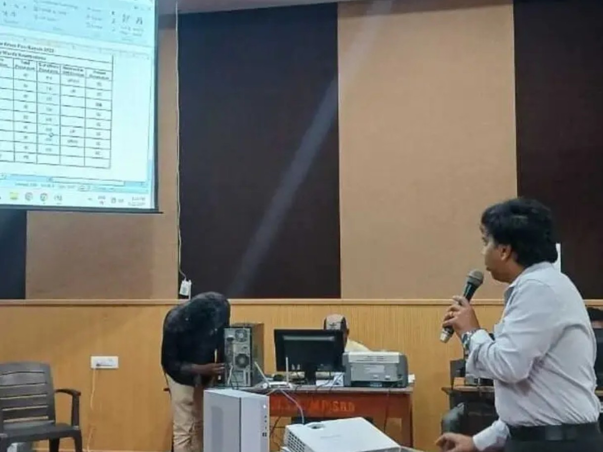 ఎన్నికల రిజర్వేషన్ల ప్రక్రియపై అధికారుల కసరత్తు