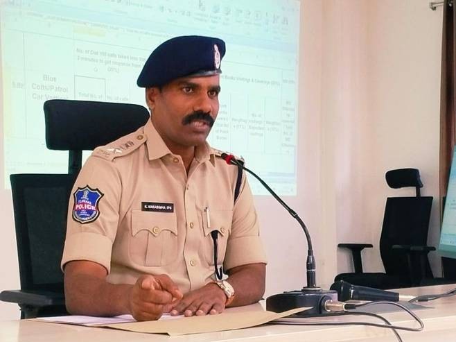 ఊళ్ళకు వెళ్లే ప్రజలు జాగ్రత్తలు తీసుకోవాలి: SP