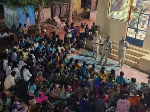 గొడవలకు దూరంగా ఉండండి: ధర్మవరం డీఎస్పీ