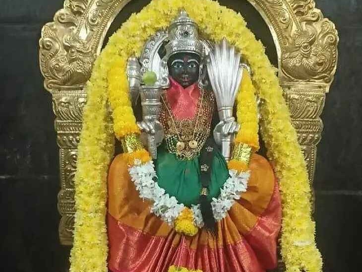 అన్నపూర్ణాదేవిగా లలితత్రిపుర సుందరీ దేవి