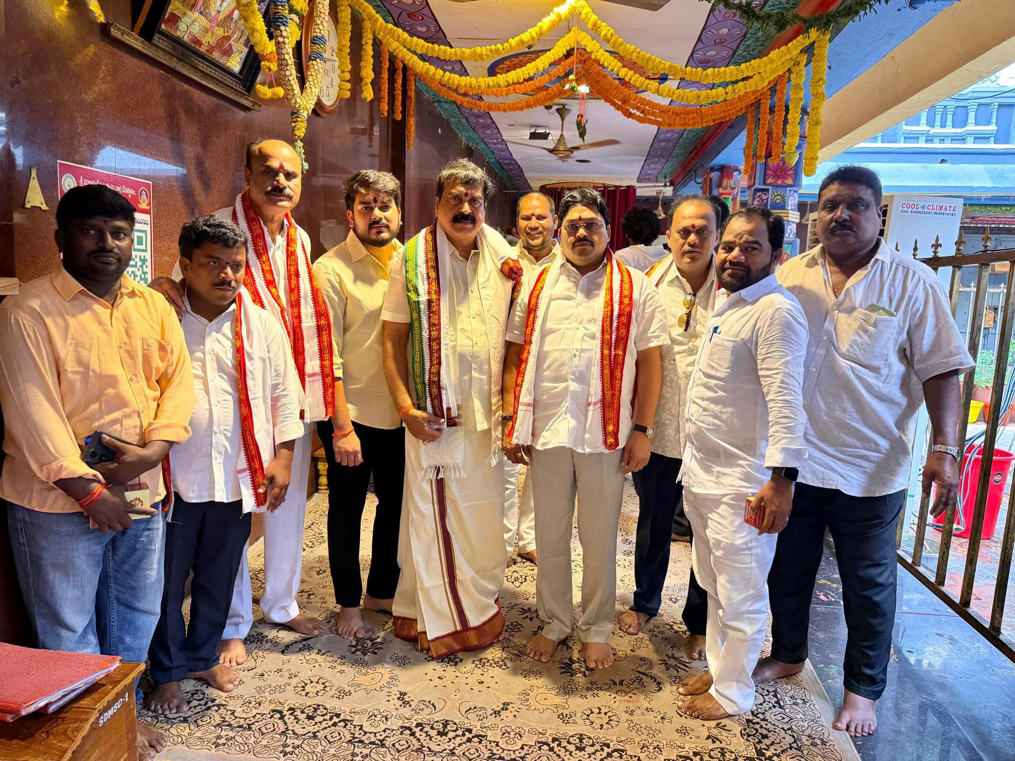 దుర్గమ్మ సన్నిధిలో అనంతపురం ఎంపీ