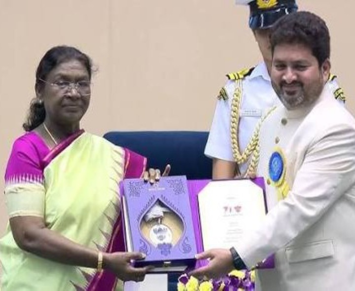 నేషనల్ అవార్డ్ అందుకున్న ఓరుగల్లు వాసి