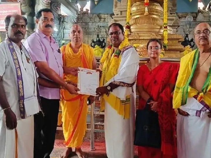 రామయ్య నిత్య అన్నదానానికి లక్ష రూపాయలు విరాళం