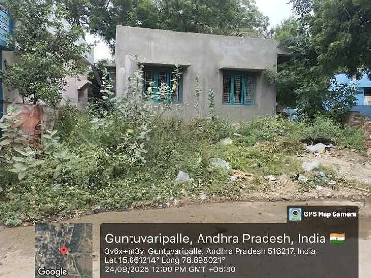 శిథిలావస్థలో నూతన అంగన్వాడీ కేంద్రం