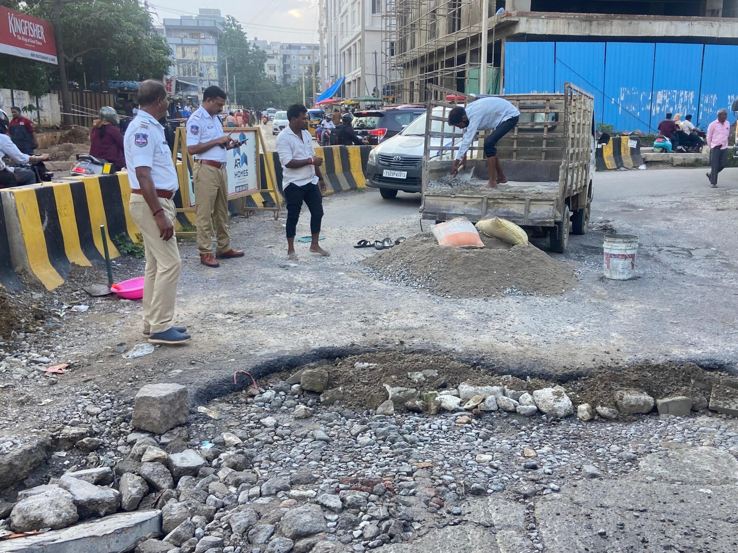ALERT: పర్వతా నగర్ రూట్‌లో రోడ్డు మరమ్మత్తులు..!