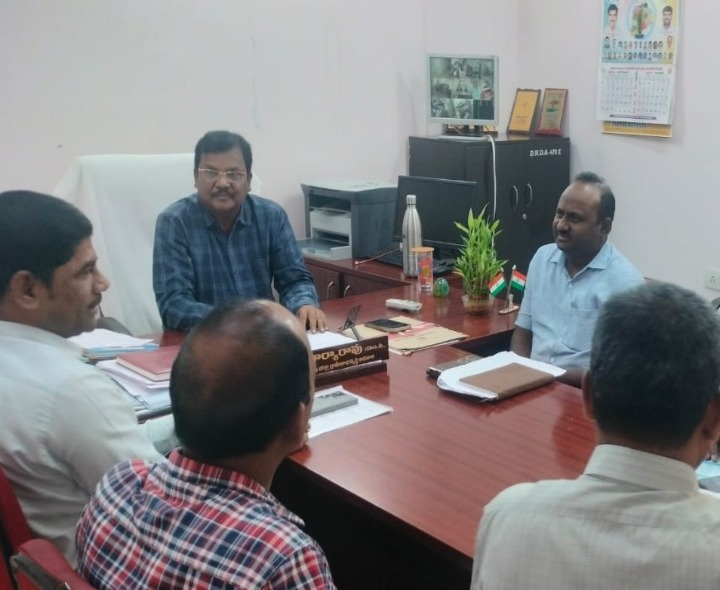 మహిళా సంఘాల సభ్యులను ఓపెన్ స్కూల్లో చేర్పించాలి