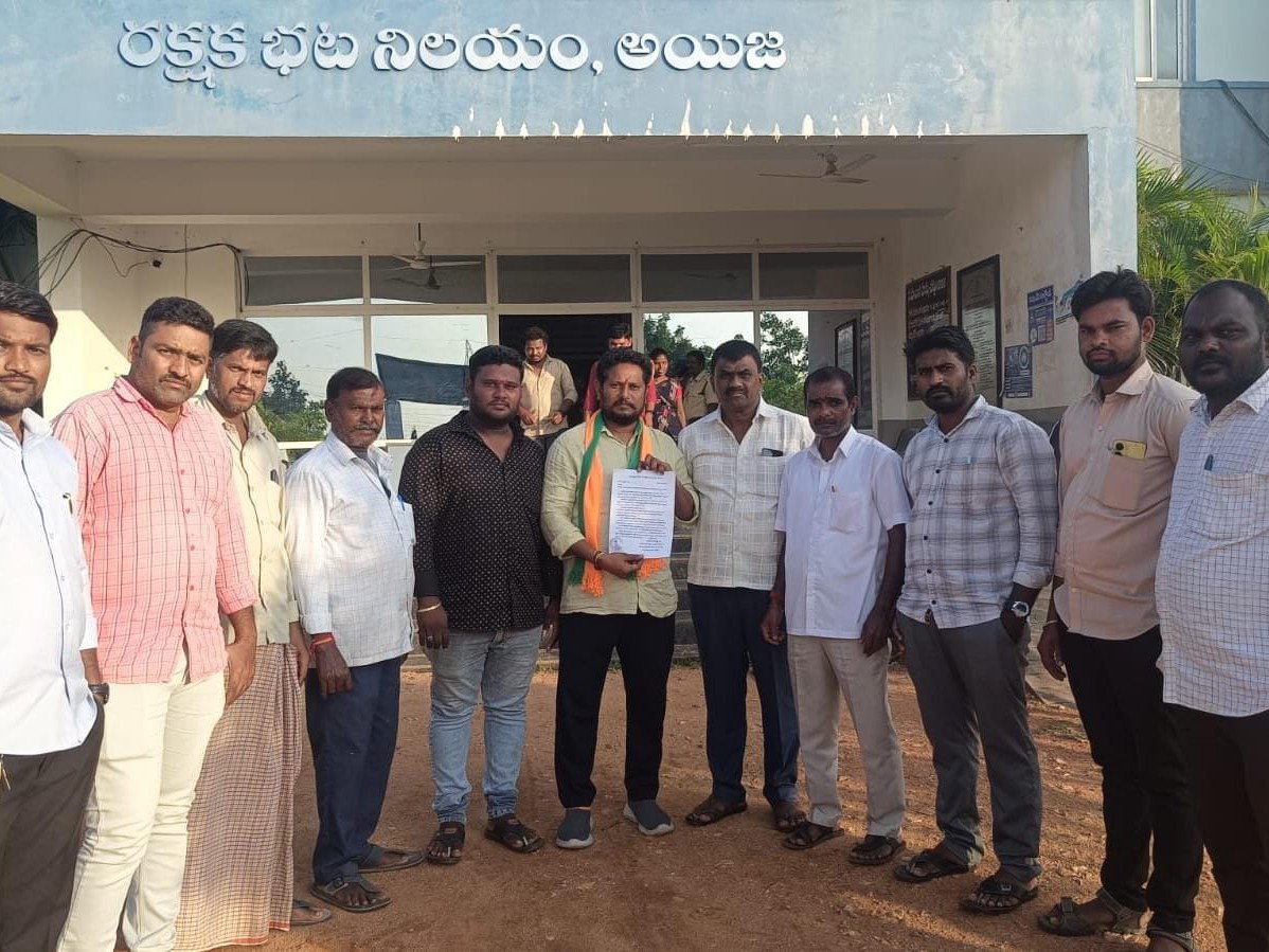 సీసీ కెమెరాలు ఏర్పాటు చేయాలి: బీజేపీ