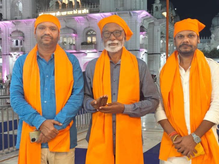 గురుద్వారాను సందర్శించిన రఘువీరారెడ్డి