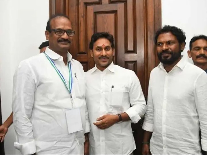 మాజీ సీఎంను కలిసిన పోలవరం మాజీ ఎమ్మెల్యే