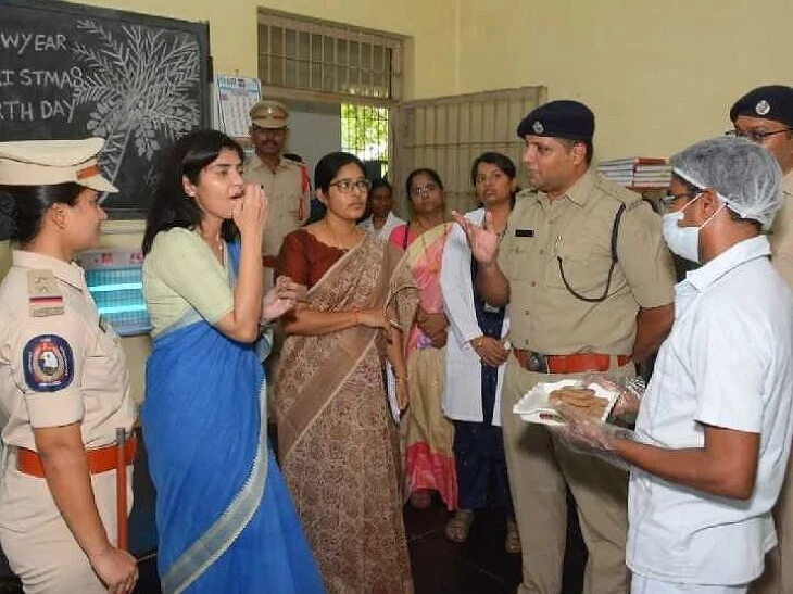 సెంట్రల్ జైలును సందర్శించిన మహిళా కమిషన్ ఛైర్‌ పర్సన్