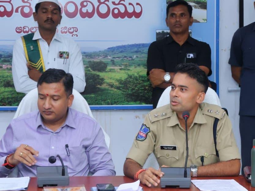 ప్రతి ఒక్కరు ట్రాఫిక్ నియమాలను పాటించాలి: SP అఖిల్ మహాజన్