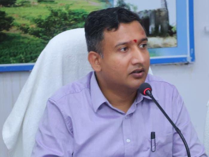 ‘మార్కెట్ యార్డ్ వద్ద మౌలిక వసతులు ఏర్పాటు చేయాలి’