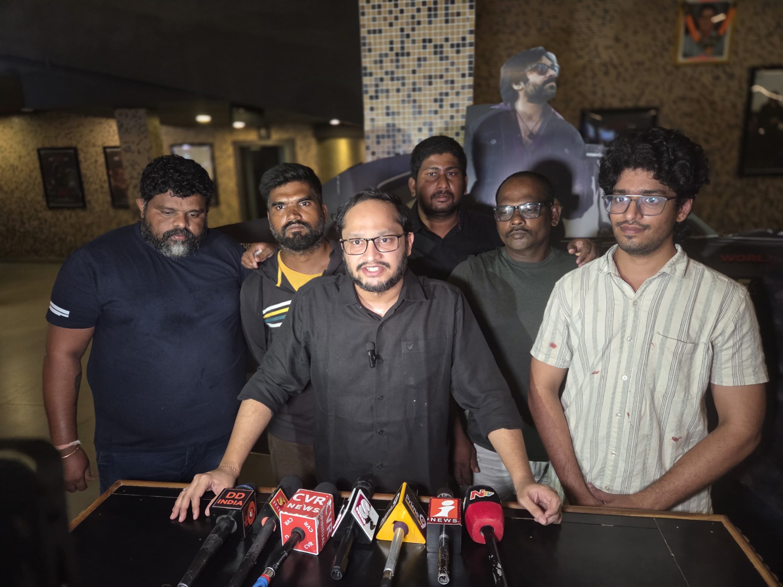 ఘనంగా  OG ప్రీమియర్ షో సెలబ్రేషన్స్