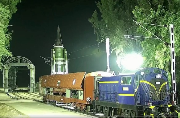 ‘రైలు లాంఛర్‌’ నుంచి క్షిపణి పరీక్ష