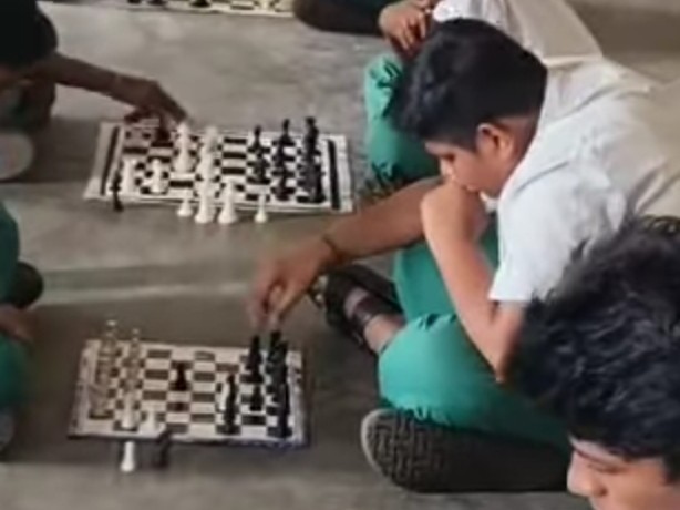 కాకినాడలో జిల్లాస్థాయి చదరంగం పోటీలు