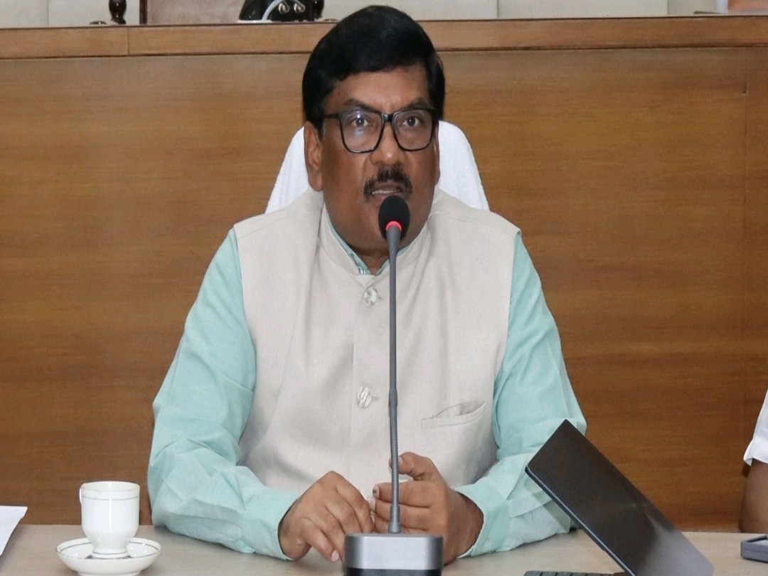 తాగునీటి నమూనాలు పక్కాగా సేకరించాలి: కమిషనర్