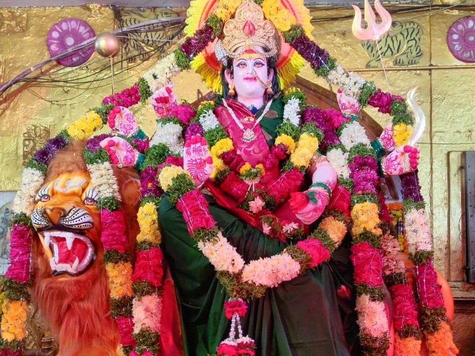 బాలా త్రిపుర సుందరి దేవిగా అమ్మవారు