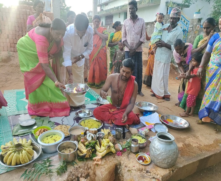 పోలేరమ్మ గుడి నిర్మాణానికి శ్రీకారం