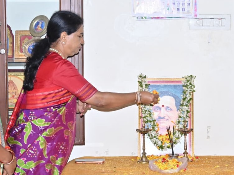 సమర్థుడు దీన్ దయాల్: ఎంపీ