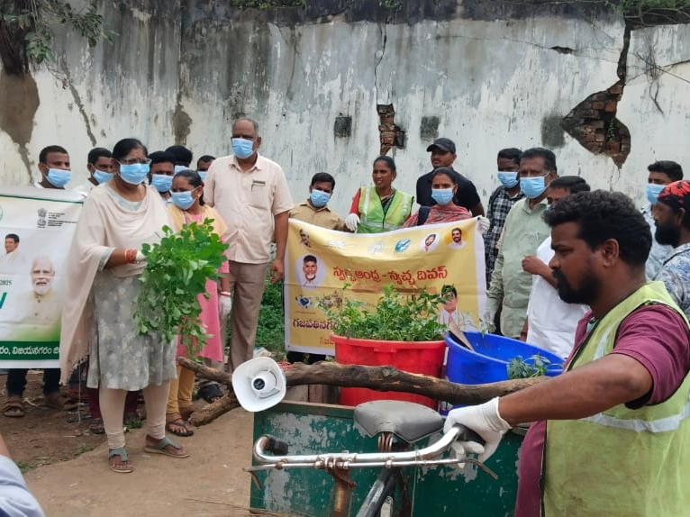 గజపతినగరంలో స్వచ్ఛతే సేవా కార్యక్రమం