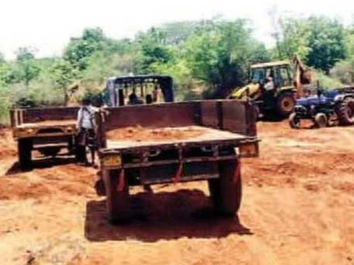 కలిగిరిలో యథేచ్చగా మట్టి తవ్వకాలు