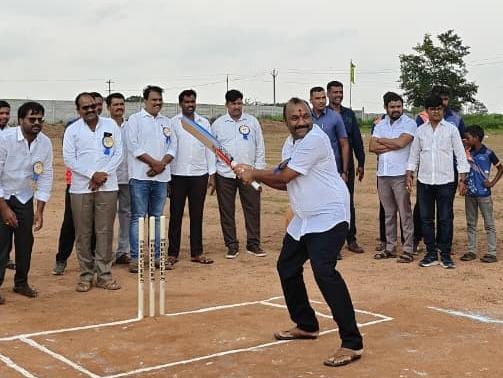 క్రీడలను జీవితంలో ఒక భాగం చేసుకోవాలి: MLC
