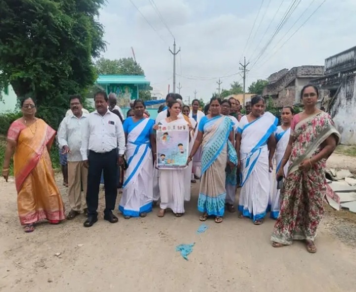 సీజనల్ వ్యాధులపై యర్రగుంట్లపాడులో అవగాహన ర్యాలీ