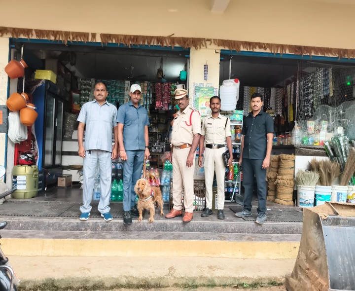 నార్కోటిక్స్ బృందం ద్వారా విస్తృత తనిఖీలు