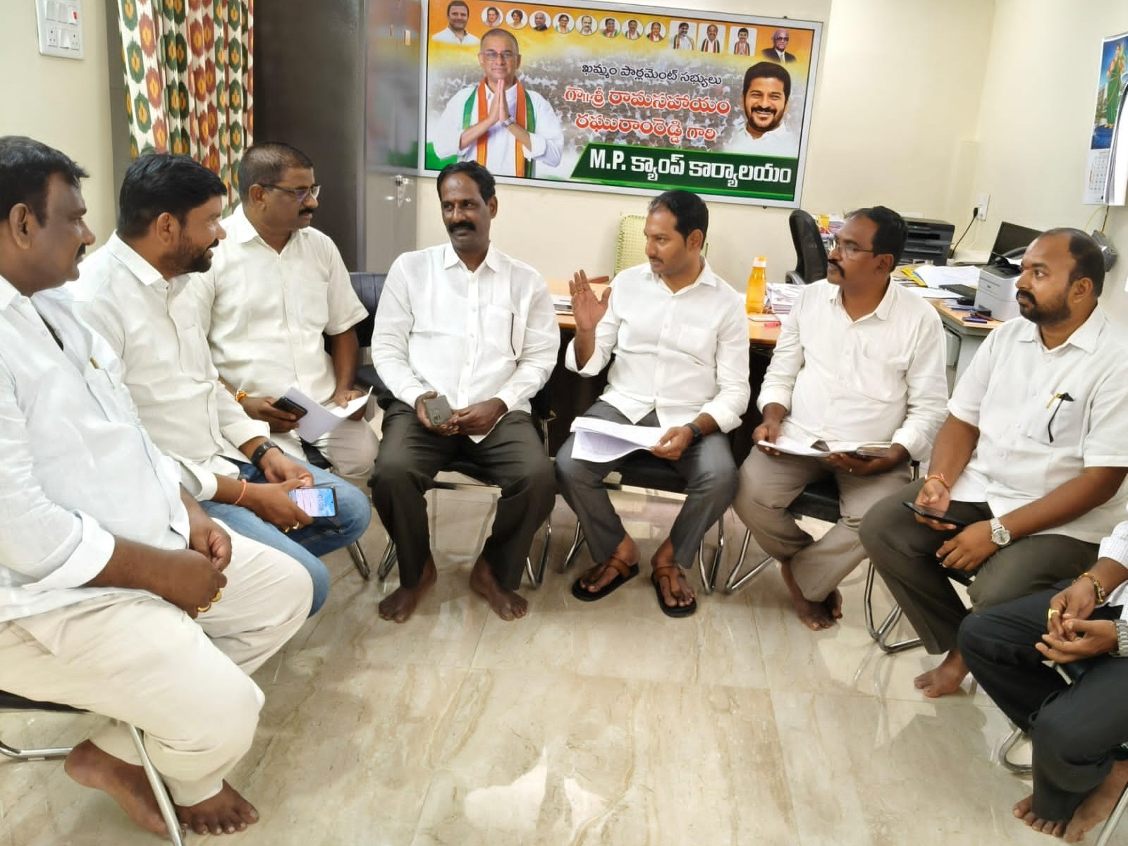 ఎంపీ క్యాంప్ కార్యాలయంలో టీఏసీ సభ్యుల సమావేశం