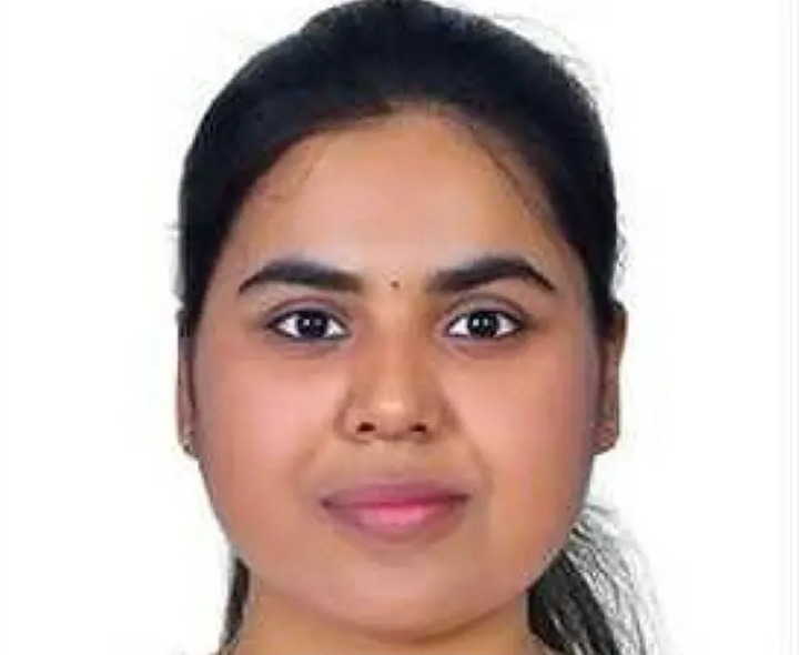 జడ్చర్ల యువతికి డీఎస్పీ ఉద్యోగం