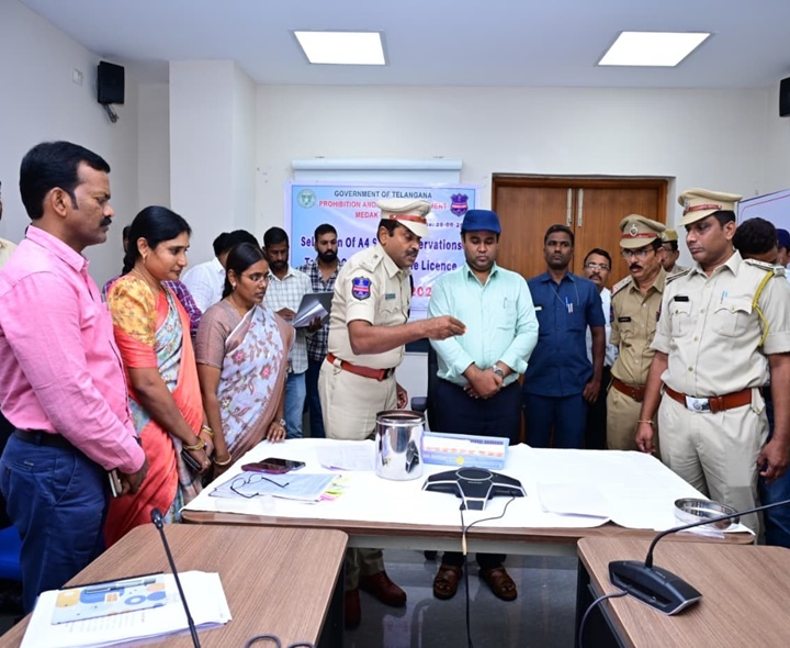 మద్యం దుకాణాలకు రిజర్వేషన్లు ఖరారు