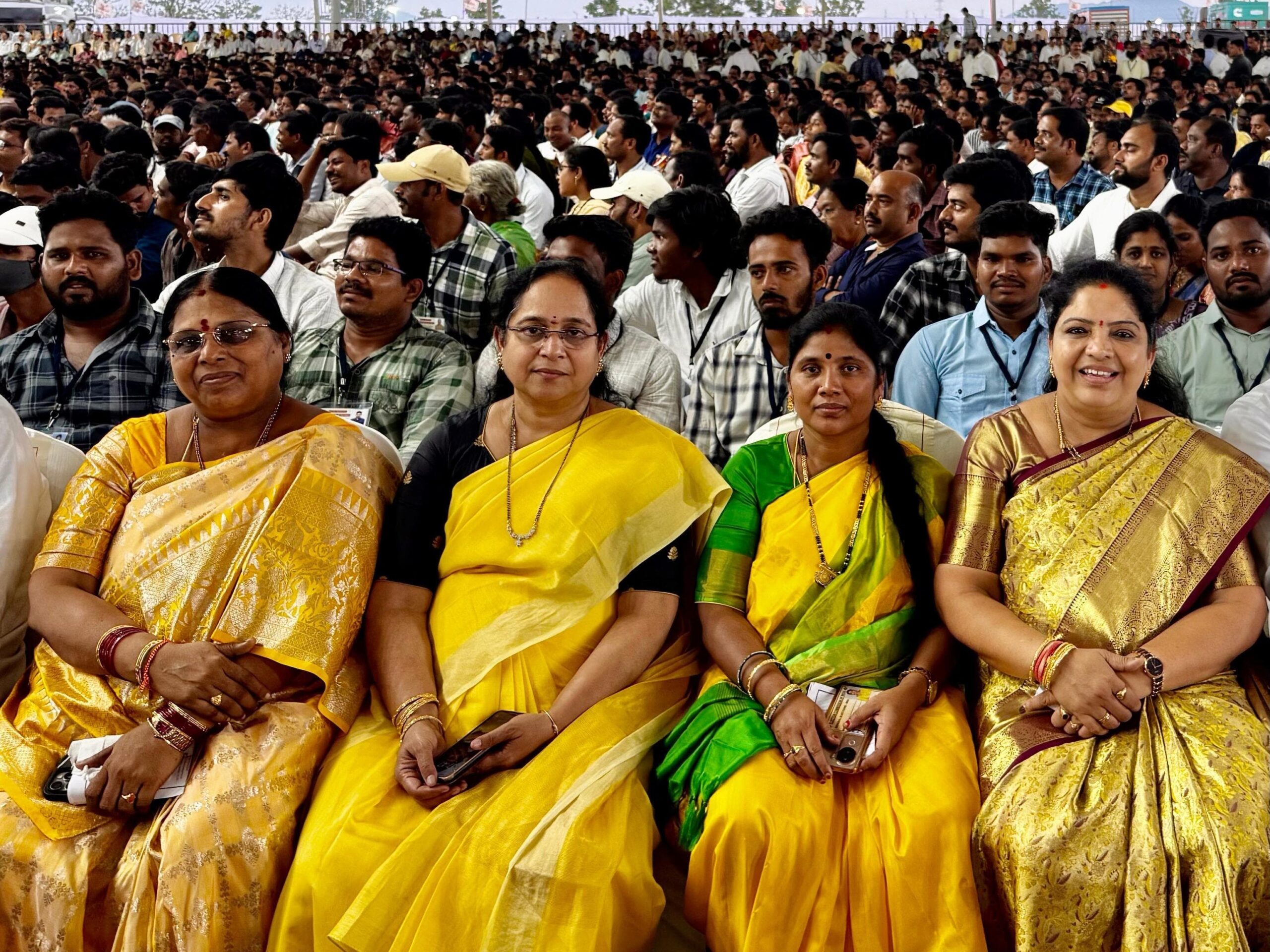 మెగా డీఎస్సీ ఉత్సవ్ కార్యక్రమంలో పాల్గొన్న ఎమ్మెల్యే