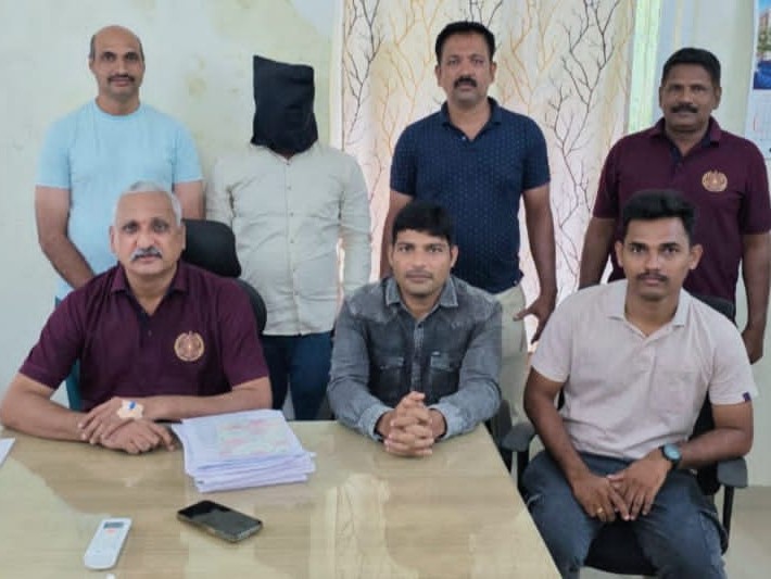 సైబర్ నేరస్తుడిని అరెస్టు చేసిన సైబర్ క్రైమ్ పోలీసులు