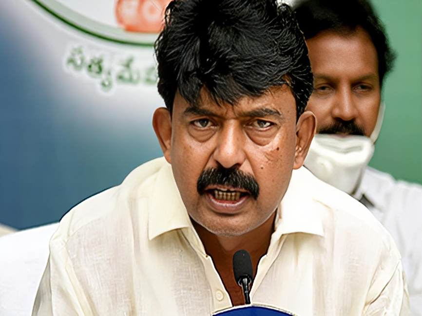 ‘ఎన్టీఆర్ కడుపున సంస్కార హీనుడు పుట్టాడు’