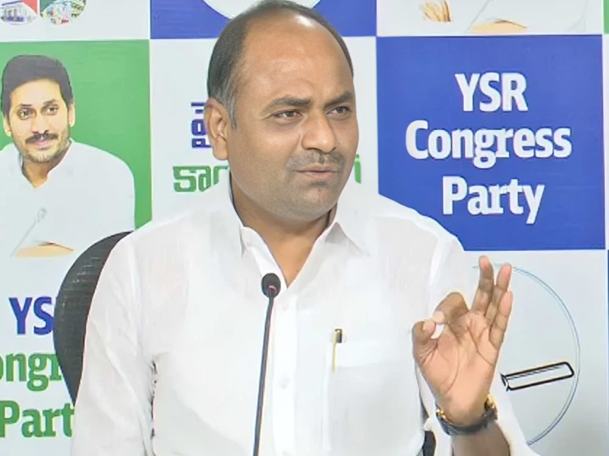 ‘తండ్రి పెట్టిన పార్టీలో నీ స్థాయి ఏంటి?’