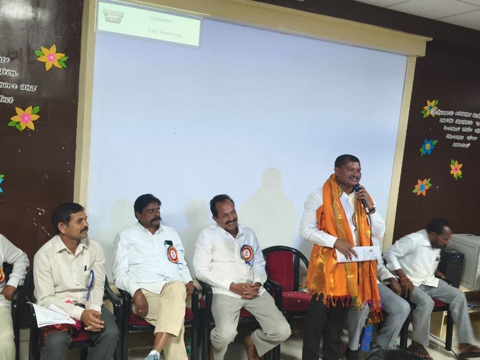 తాను వ్యాయామ ఉపాధ్యాయునిగా పనిచేశా: ఎమ్మెల్యే జారే