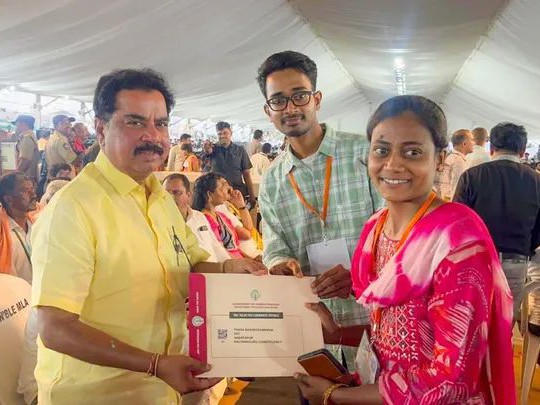 నూతన టీచర్లకు నియామక పత్రాల పంపిణీ