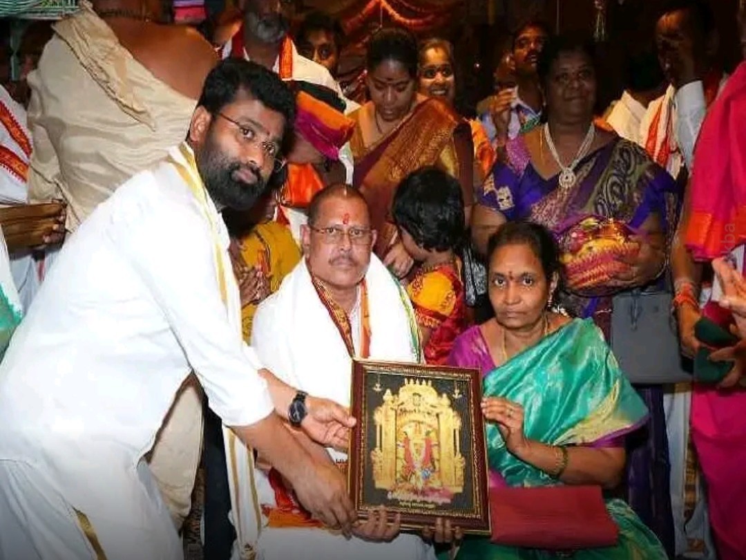 శ్రీశైలం, అన్నవరం దేవస్థానాల తరపున పట్టు వస్త్రాల సమర్పణ