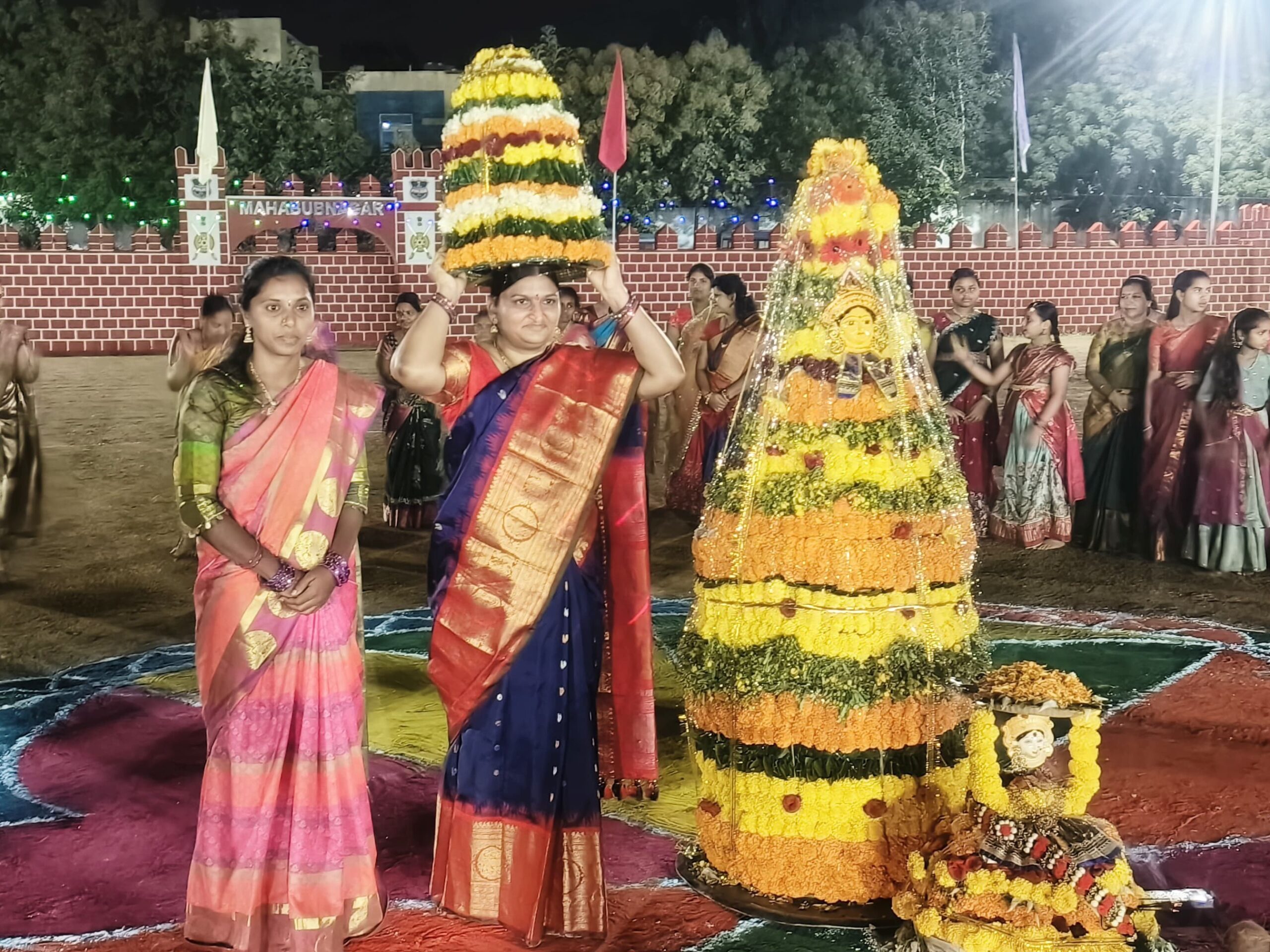 పోలీస్ ప్రధాన కార్యాలయంలో ఘనంగా బతుకమ్మ సంబరాలు