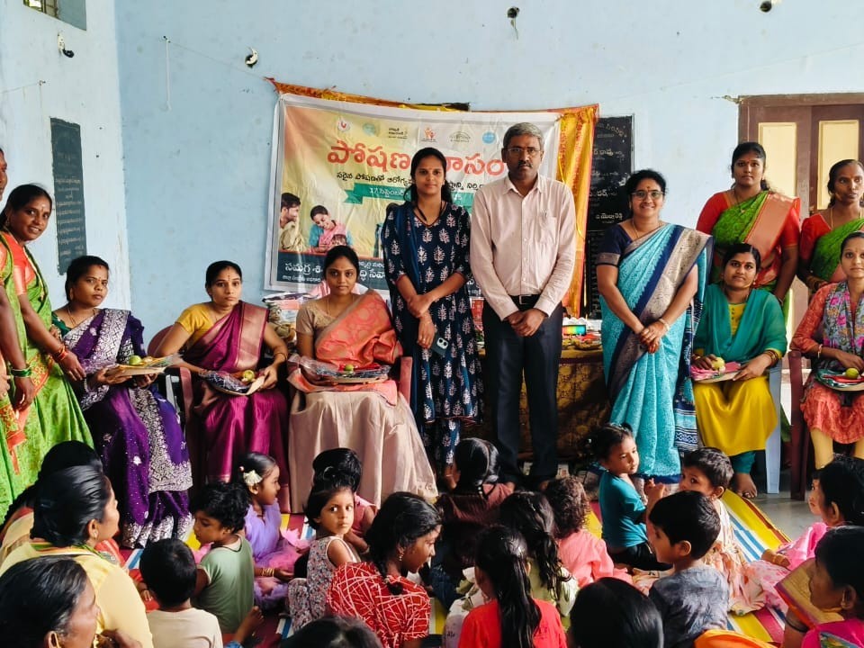 చిన్నారులకు అక్షరాభ్యాసాల కార్యక్రమం