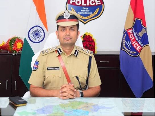 వరంగల్‌లో 10 మంది ఏఎస్సైలకు ఎస్సైలుగా పదోన్నతి