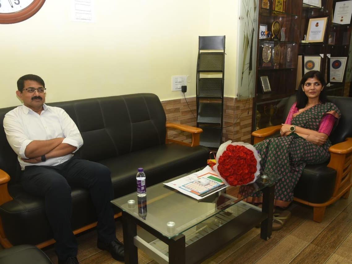 ప్రారంభమైన మహిళ కమిషన్ చైర్ పర్సన్ పర్యటన