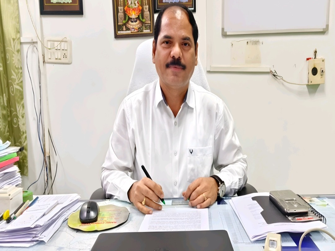 వ్యాపారులకు రూ.50 వేల వరకు రుణాలు