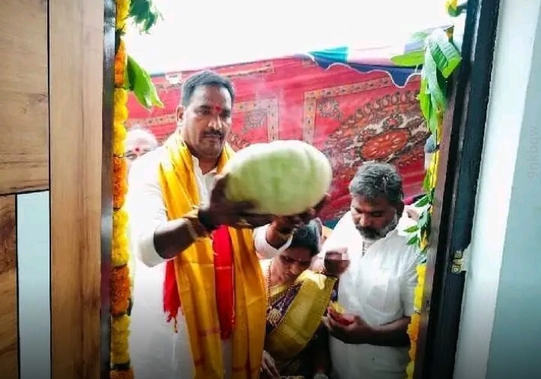 ఇందిరమ్మఇళ్ల గృహప్రవేశంలో MLA బీర్ల