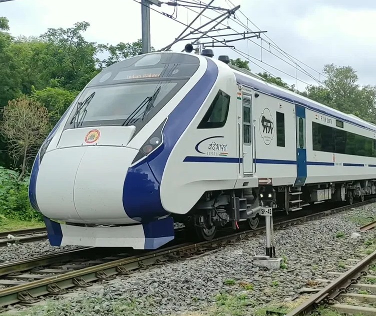 HYDకు 2 కొత్త వందే భారత్ రైళ్లు